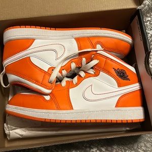 Orange and white Jordan 1 Mid. Unisex. Great condition . Size 2Y.